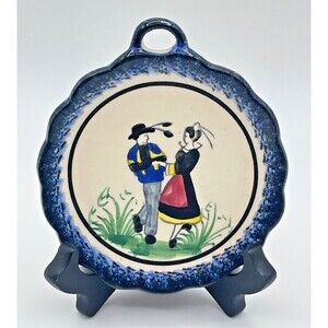 Henriot Quimper Wall Plaque Medallion Petit Breton Courting Couple 4.5" RARE
